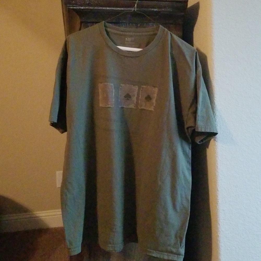 Men's t-shirt